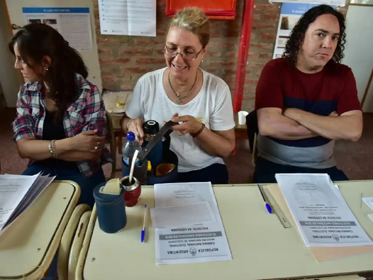Comenzaron las elecciones generales y la apertura de mesas fue "normal" en todo el país