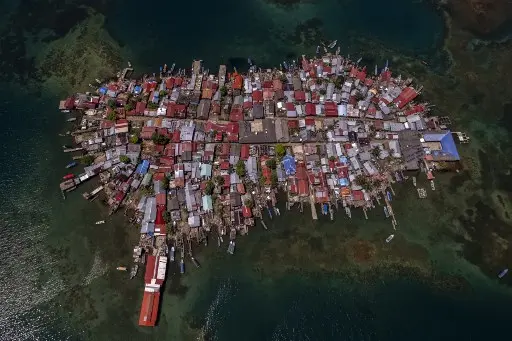 PRIMEROS DESPLAZADOS DEL CAMBIO CLIMÁTICO: una comunidad indígena de Panamá abandona su hogar