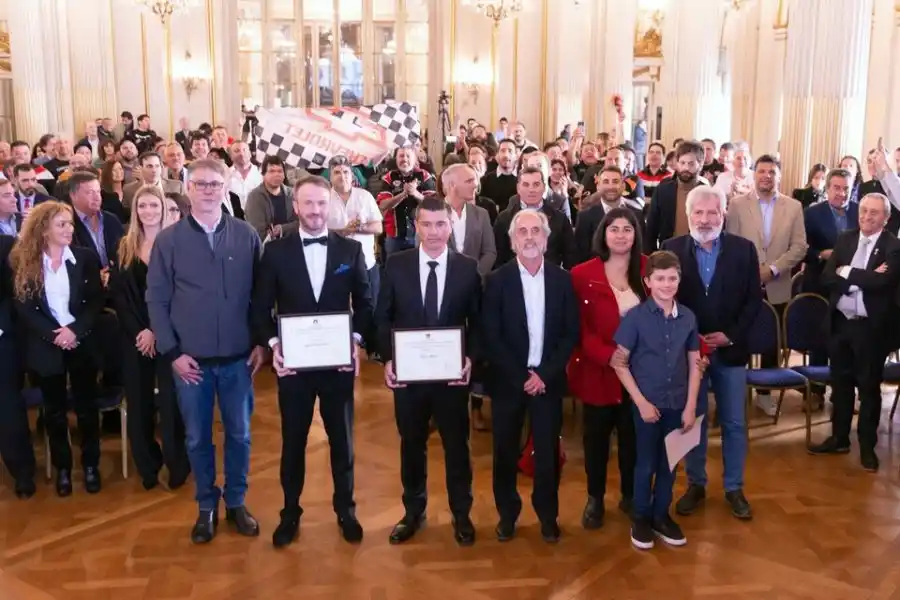 Canapino y Juncos, reconocidos en la Legislatura de Buenos Aires