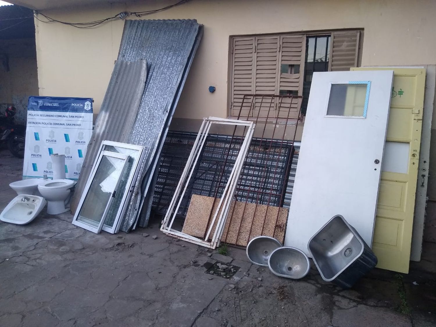 La policía esclareció el robo cometido en el antiguo edificio del CEC de Villa Depietri