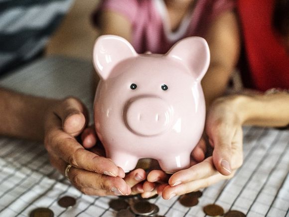Solo el 30% de los marplatenses ahorró el último año: la mitad no logra guardar nada y un 13% se endeuda