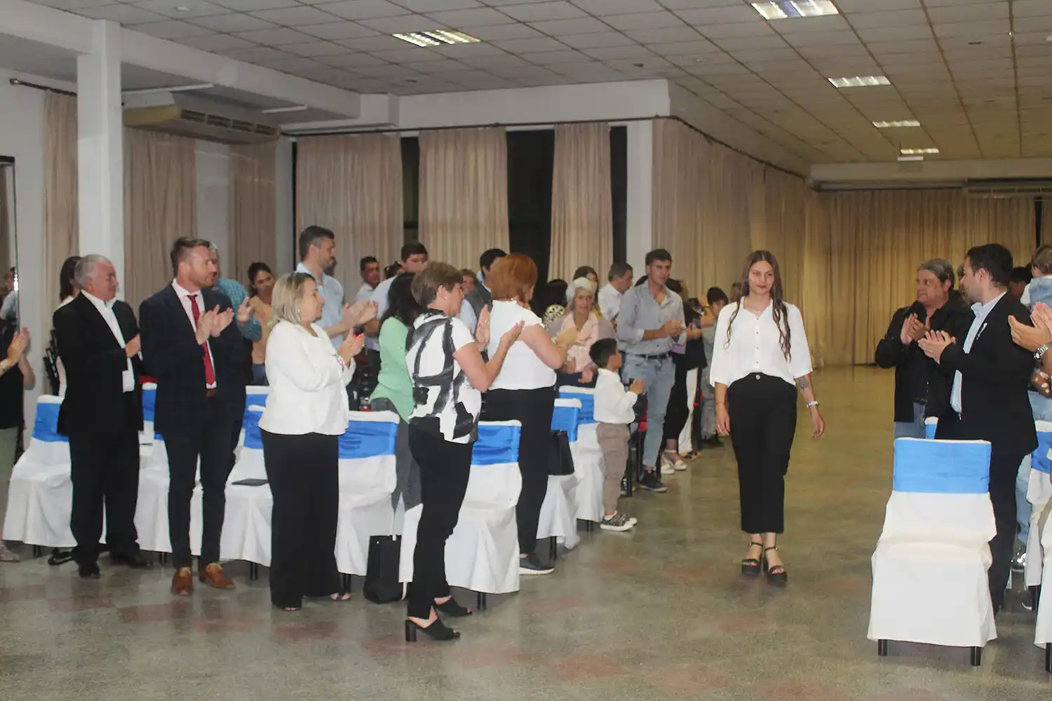 Se realizó el acto colación de grado de la Tecnicatura Aviar