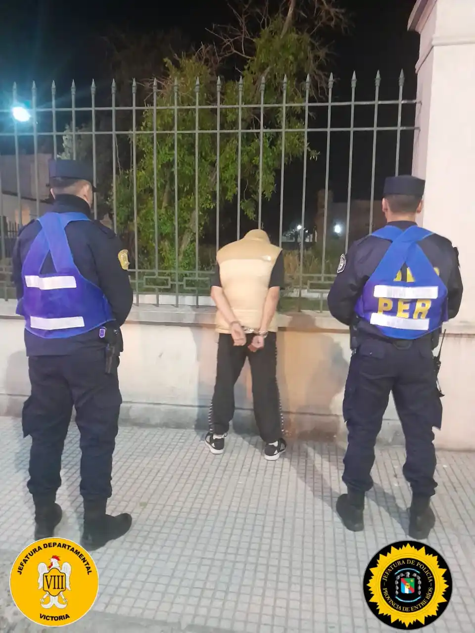 Detienen a un joven armado en Plaza Moreno durante un operativo policial en Victoria