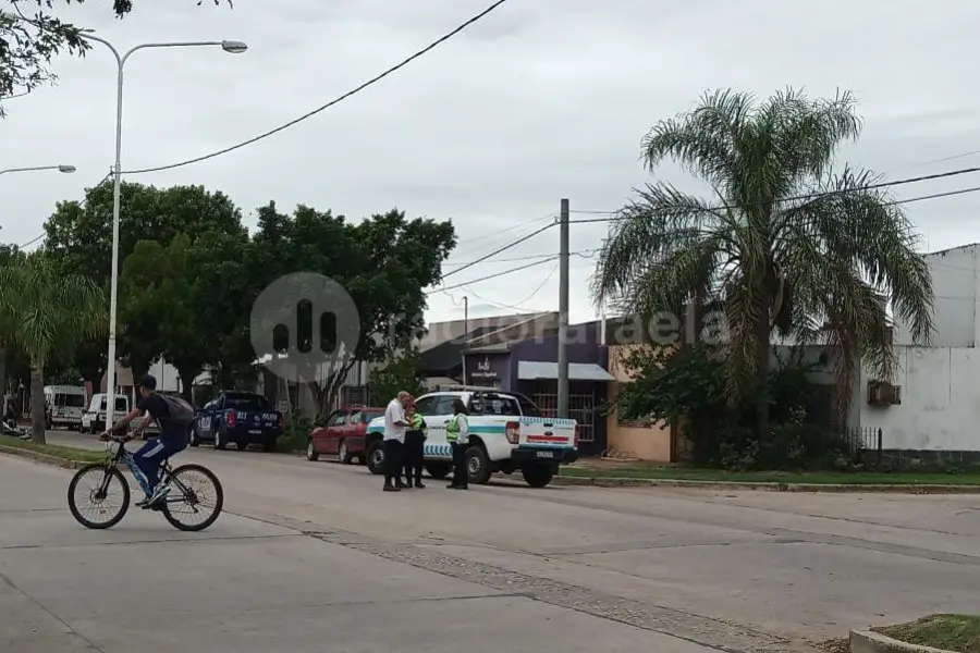 Tránsito cortado en Av. Aristóbulo del Valle por un accidente de tránsito