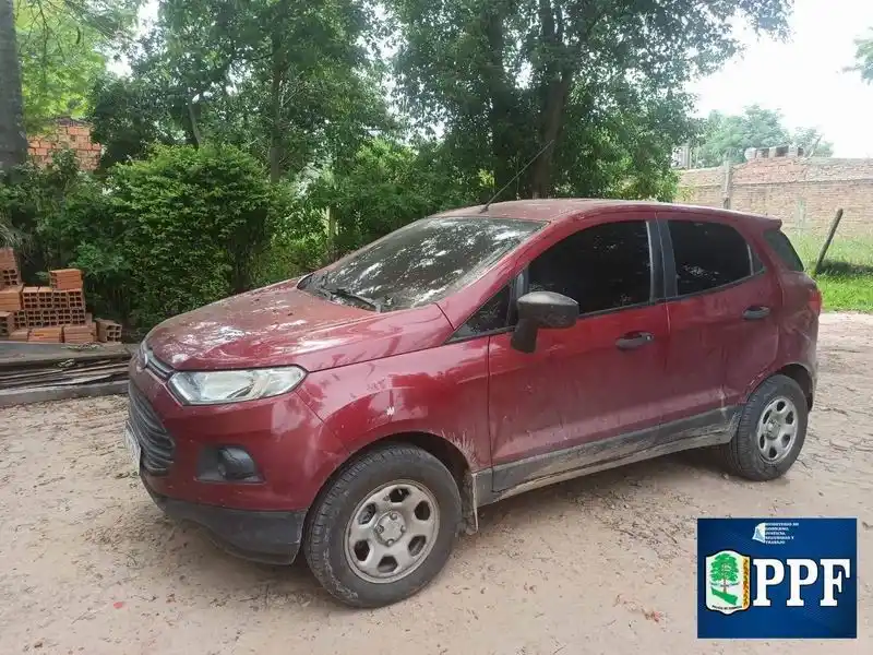 Discusión entre vecinos tras la pelea de dos perros, 
terminó con tres heridos y dos vehículos dañados