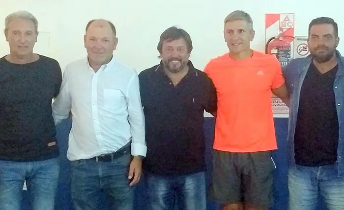 El Club Ministerio presentó su cuerpo técnico de fútbol