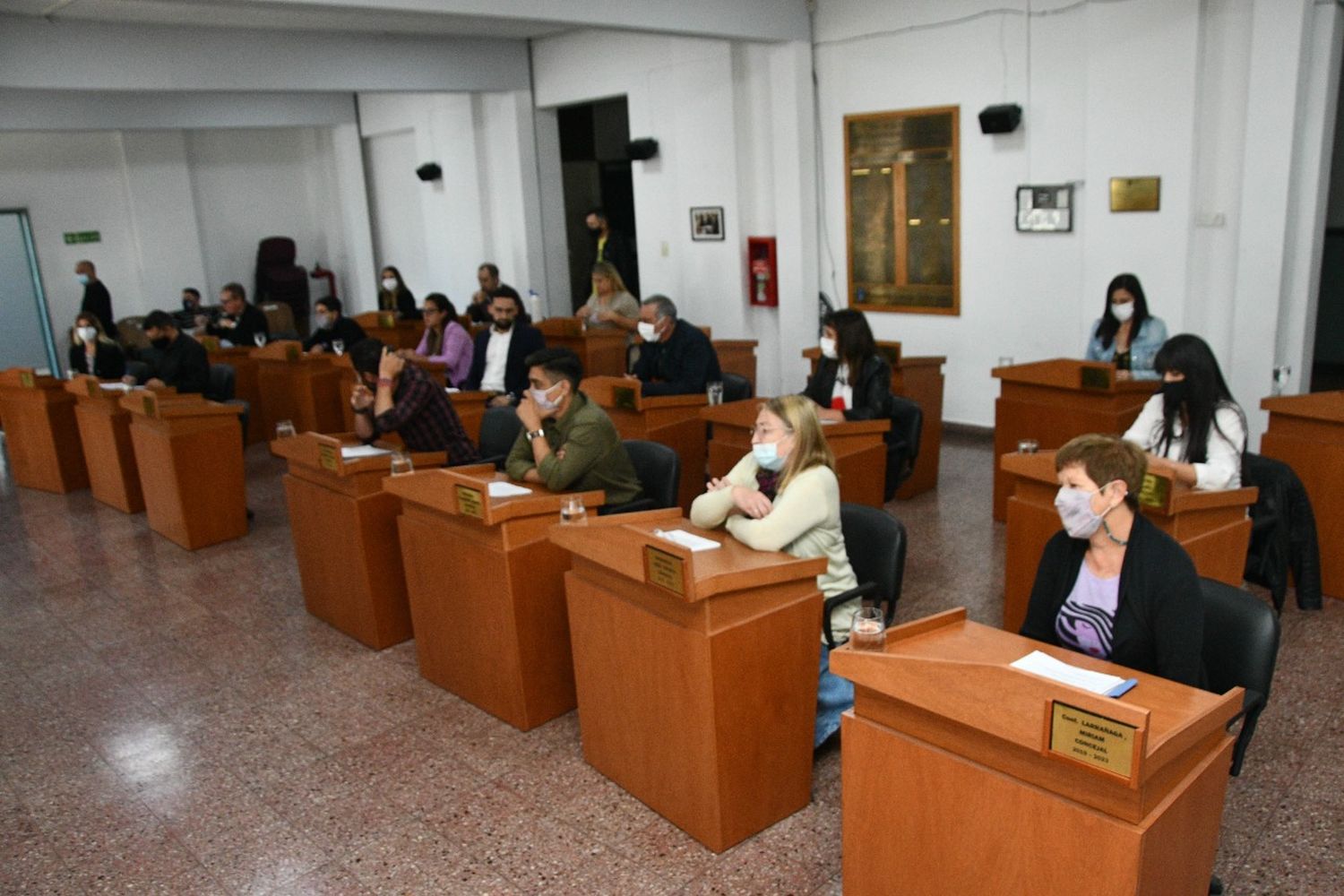En Berisso los concejales peronistas le hicieron caso a Alberto y fumaron la pipa de la paz con el bloque de Cambiemos