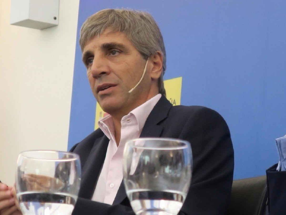  El oficialismo descartó que Luis Caputo vuelva al Congreso 
