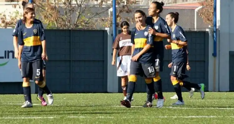 Boca goleó a Platense