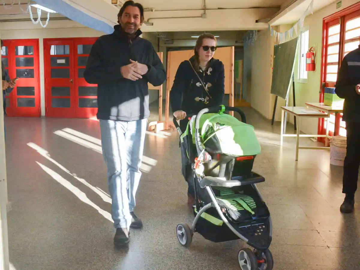 Los principales candidatos y referentes políticos cordobeses ya emitieron su voto 