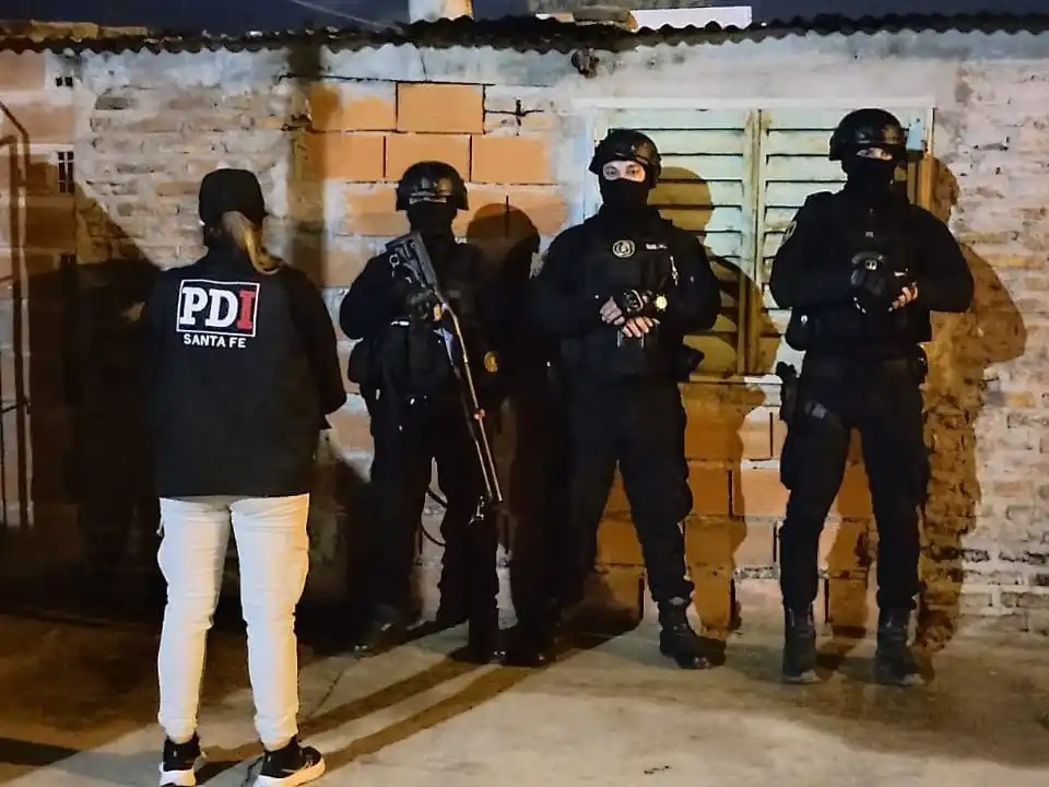 Detuvieron a cuatro hombres relacionados a asesinatos y ataques armados en la ciudad de Santa Fe