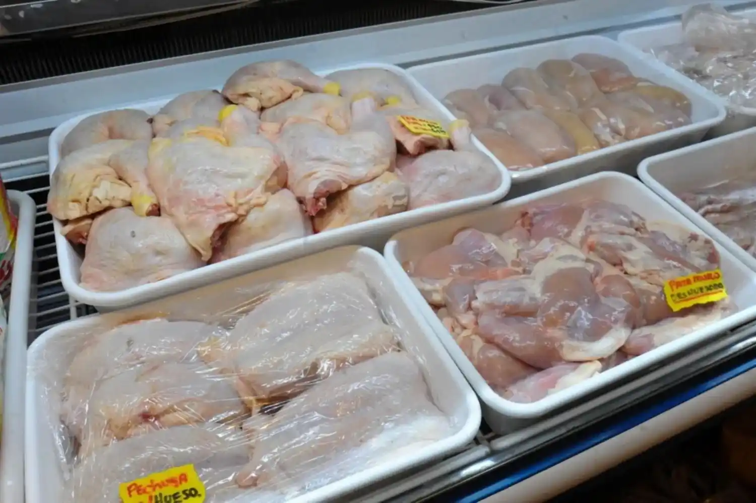 El pollo alcanzó un consumo récord en Argentina y, por primera vez, superó a la carne vacuna.