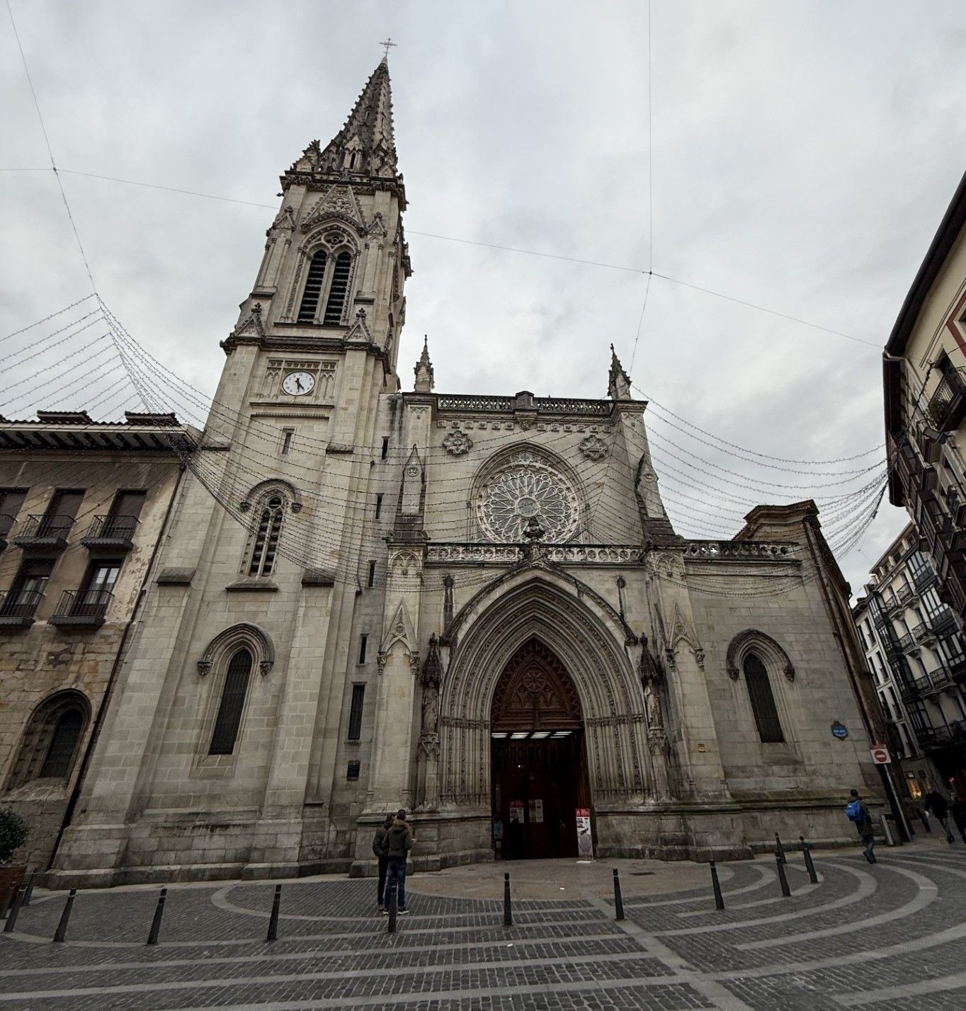 La catedral de Bilbao.-