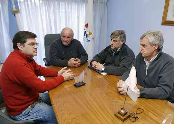 Elecciones 2015: El candidato Claudio Molina visitó Chillar