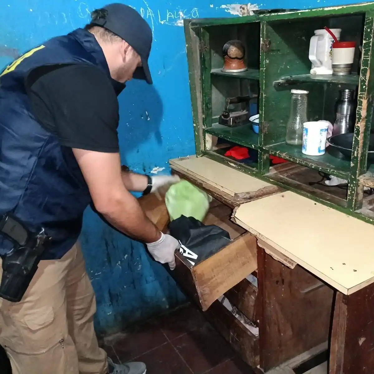 Chaves: Allanan una vivienda en una causa por facilitación de material de abuso sexual infantil