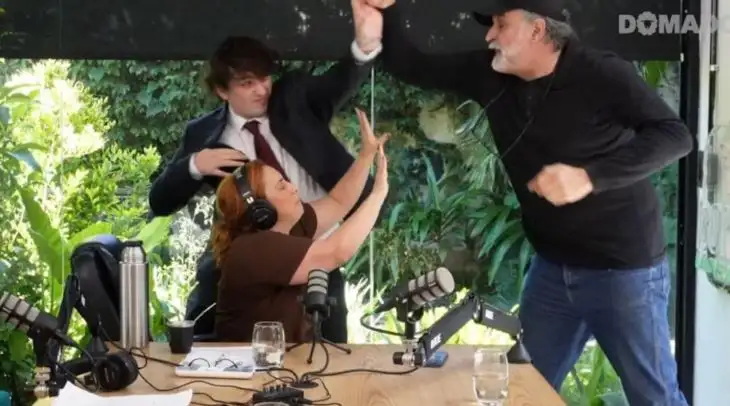 El piquetero Eduardo Belliboni atacó al influencer libertario Fran Fijap durante una entrevista