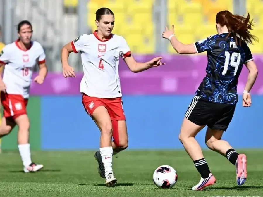 Debut argentino con derrota 3 a 0 ante Polonia en el Mundial Sub 20. Foto:FIFA