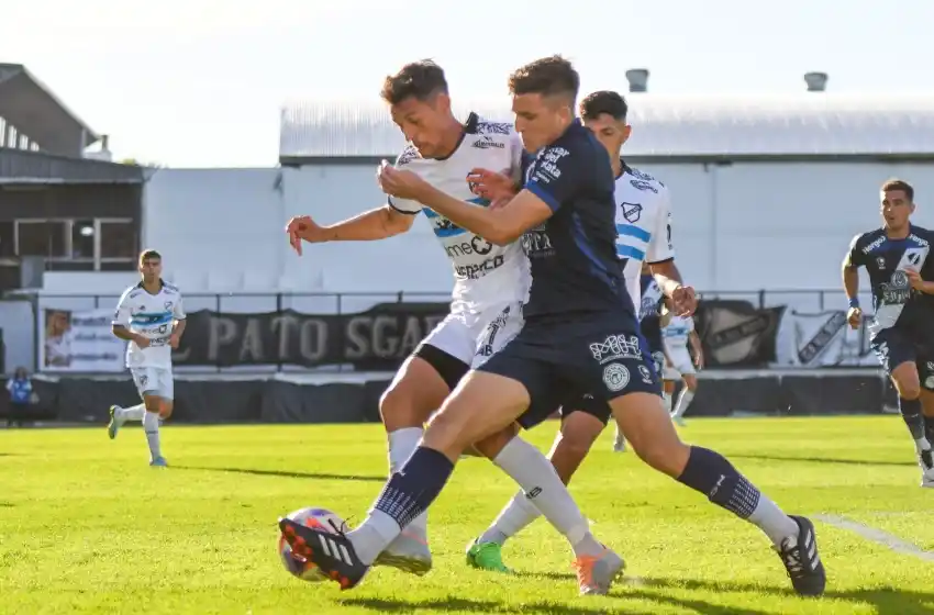 Choque de "toros" en el Minella