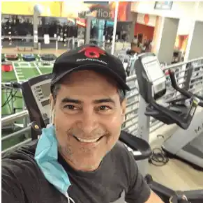 Carlos Montilla se da chance para cuidar su cuerpo. Foto Instagram
