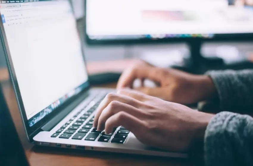 ¿Qué es un adelanto de sueldo online y cómo se puede solicitar uno?