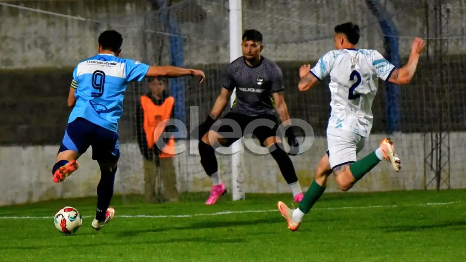 La selección, de viaje para jugar la revancha en Neuquén
