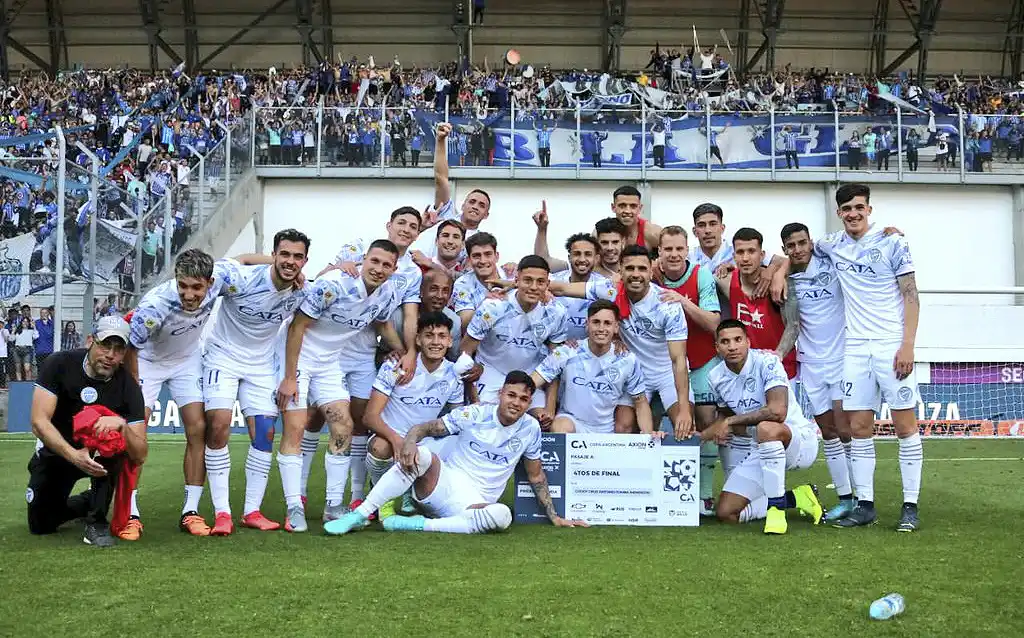 Godoy Cruz avanzó en los penales frente a Belgrano