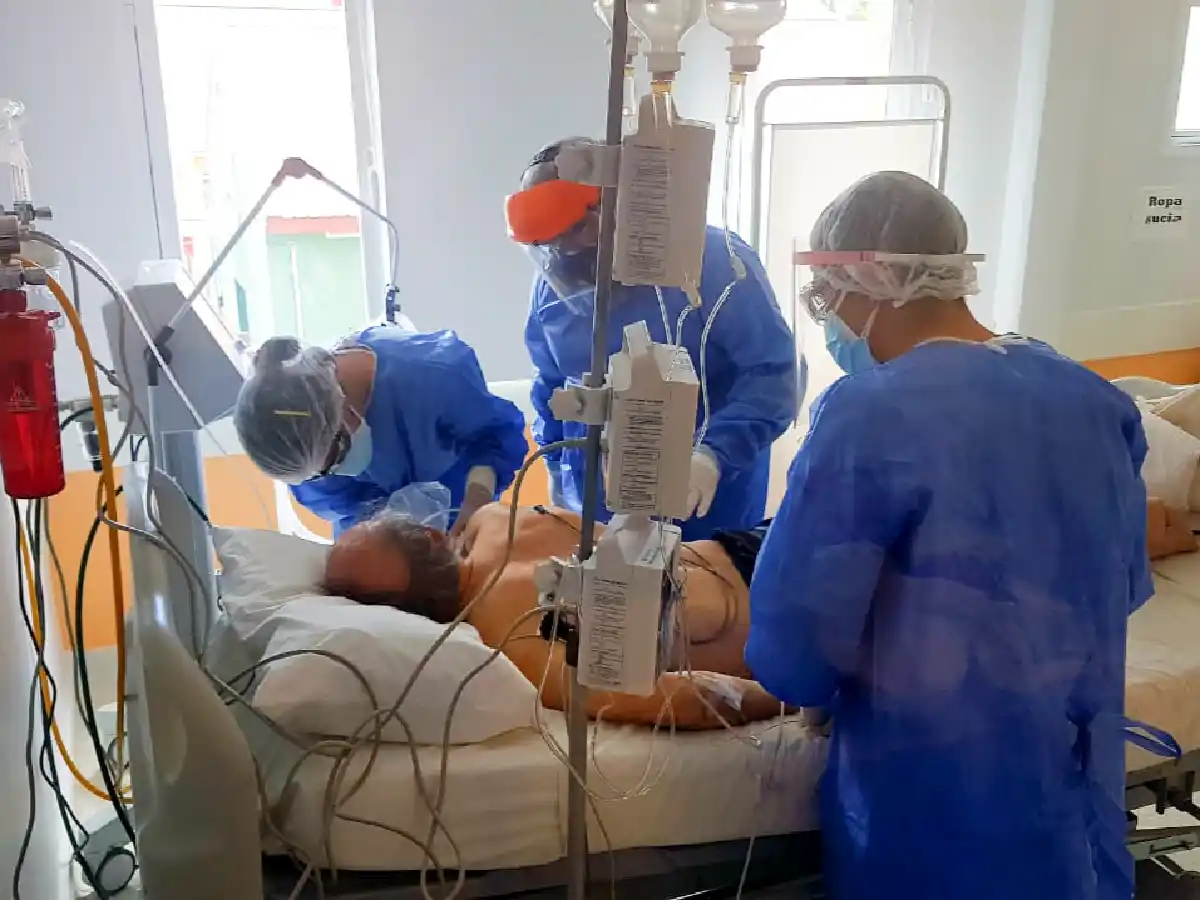 Argentina reportó 733 muertes por Covid, la segunda cifra diaria más alta desde que comenzó la pandemia