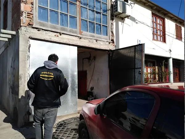 Acusado de robo escuchaba la frecuencia de la policía