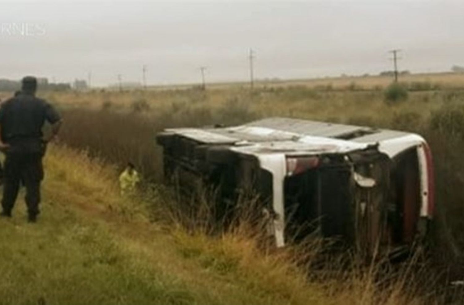 Ruta 2: volcó un micro que venía a Mar del Plata