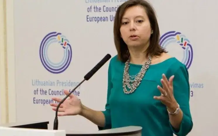 Julie Kozack, directora adjunta del Departamento del Hemisferio Occidental.