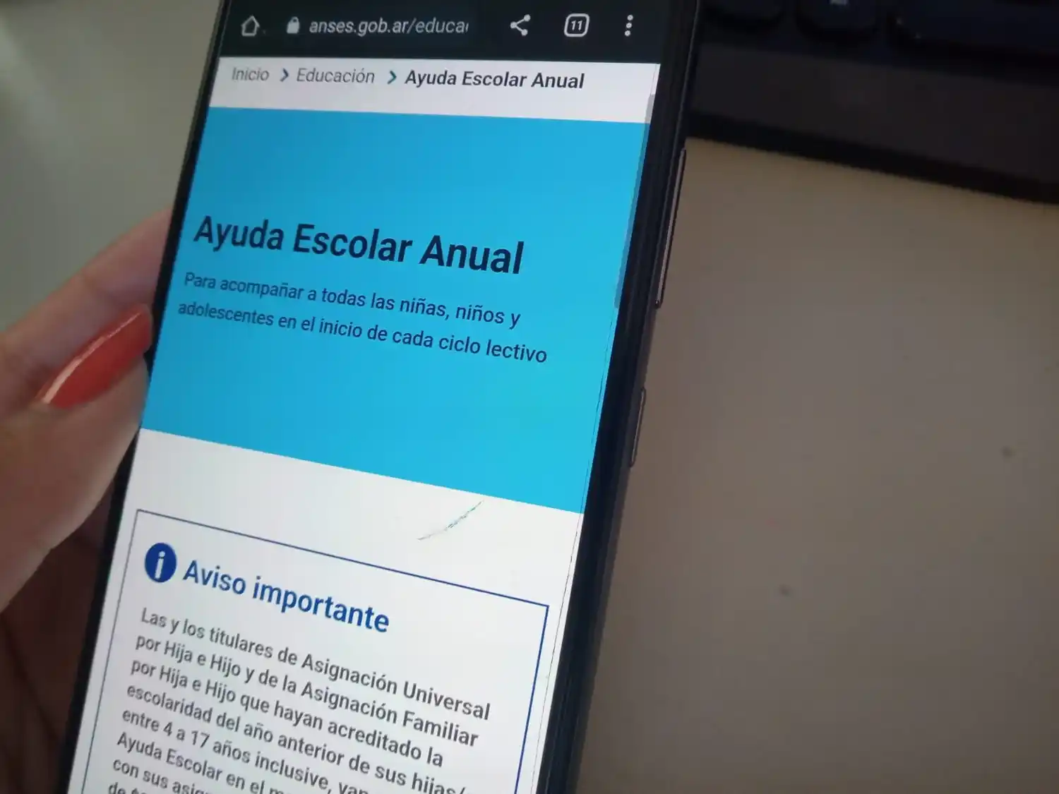 Cómo y cuándo se cobra la Ayuda Escolar de 9600 pesos en marzo