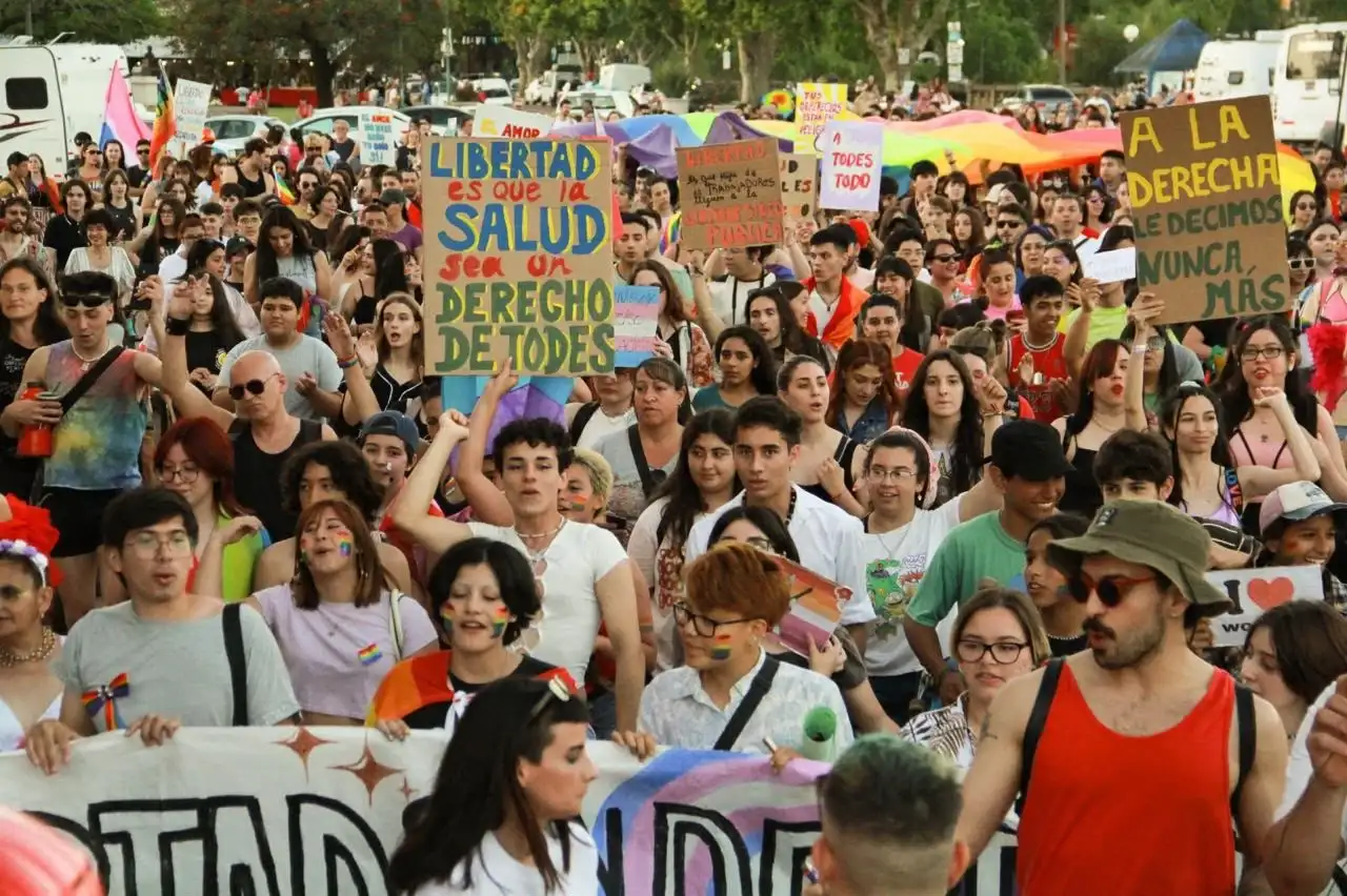 Recaudan fondos para poder hacer la Marcha del Orgullo en noviembre: cómo colaborar