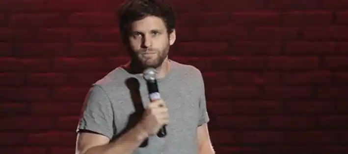 Federico Cyrulnik llega con su show de humor "Joven"