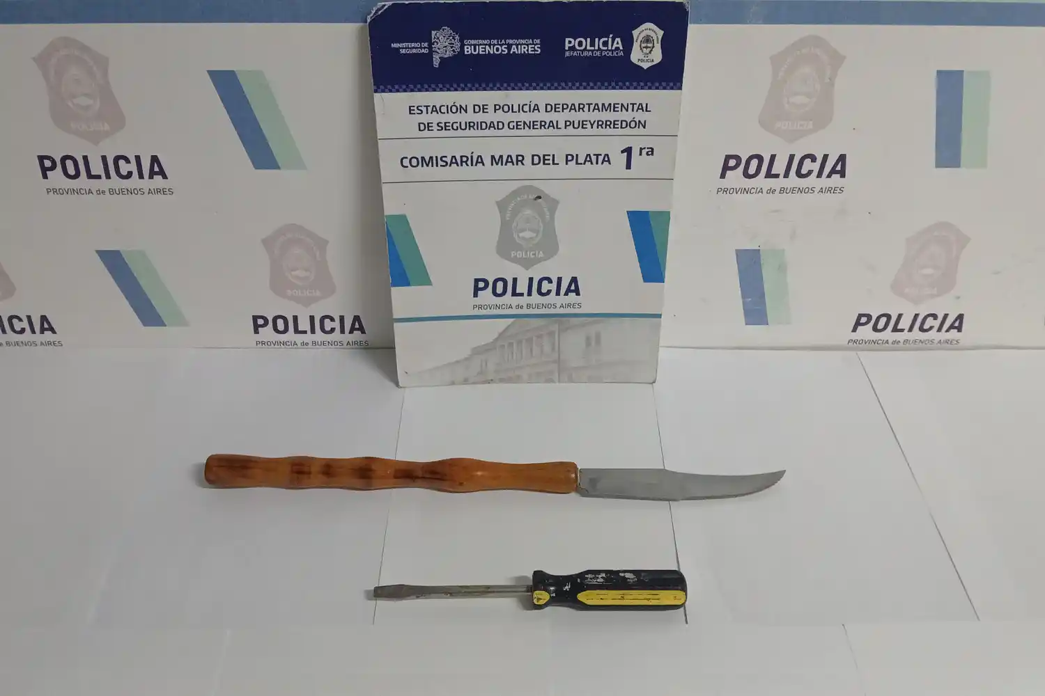 Estos elementos fueron encontrados entre las pertenencias del malviviente.