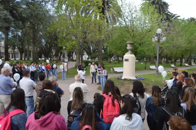Homenaje a Álvaro Ramírez de parte de sus alumnos y allegados