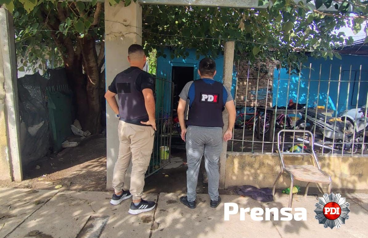 Tras una intervención de la PDI, cayó un ladrón serial de motos: secuestraron cuadros, cascos, celulares y ropa