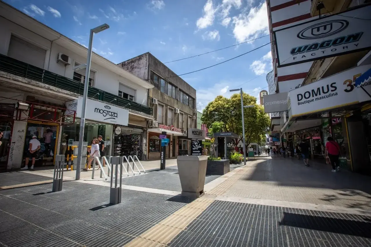 Peatonal Rivadavia (Quilmes)