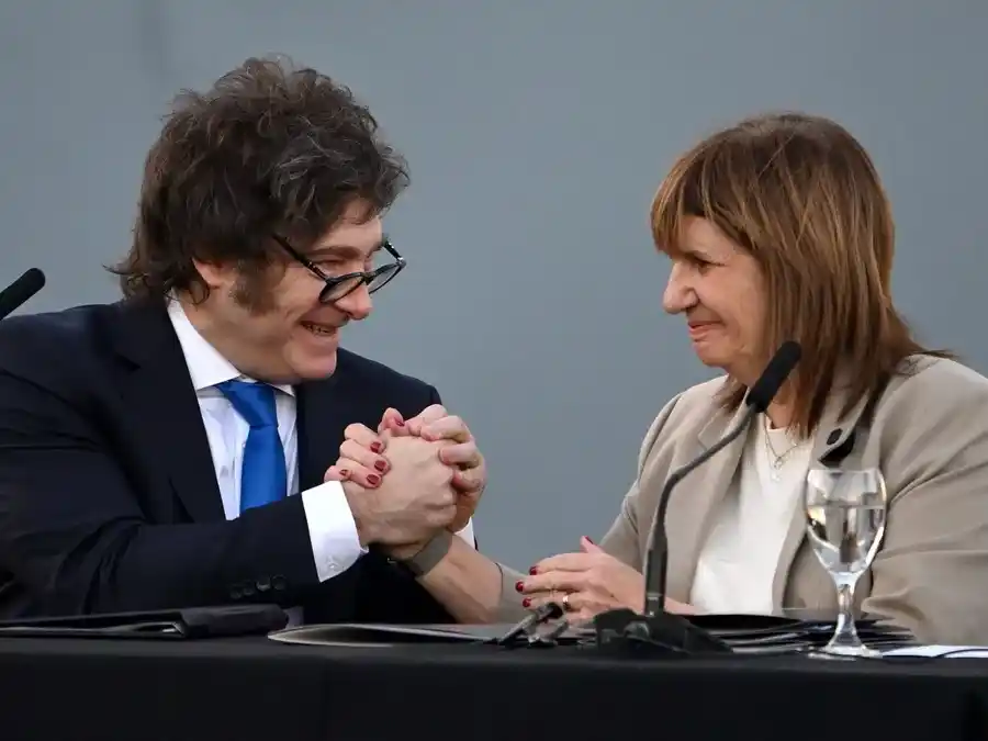 Milei junto a Patricia Bullrich.