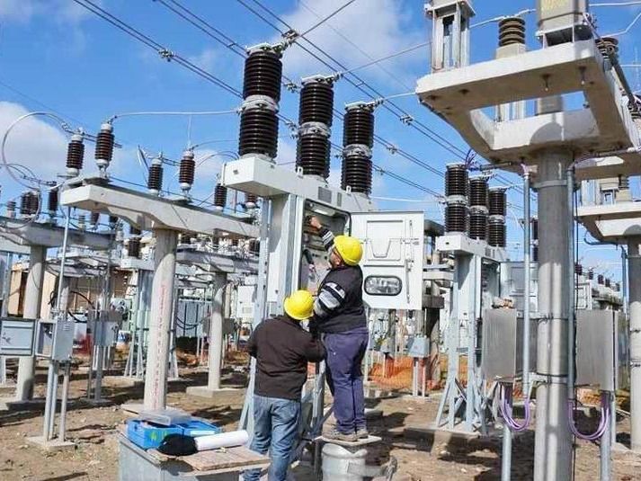 Reclaman para EL NEA NOA la construcción 
de obras de infraestructura eléctrica