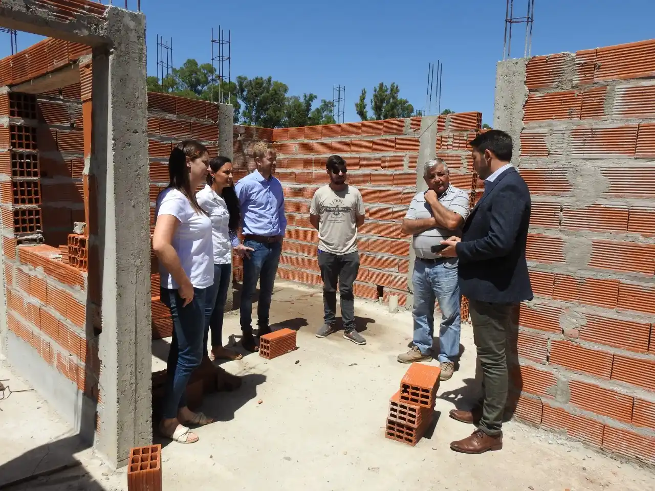 El Intendente de Aldea San Antonio recorrió las obras de las viviendas