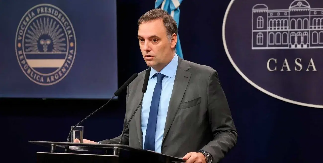 La Fiscalía pidió a Manuel Adorni justificar una diferencia patrimonial de $43 millones