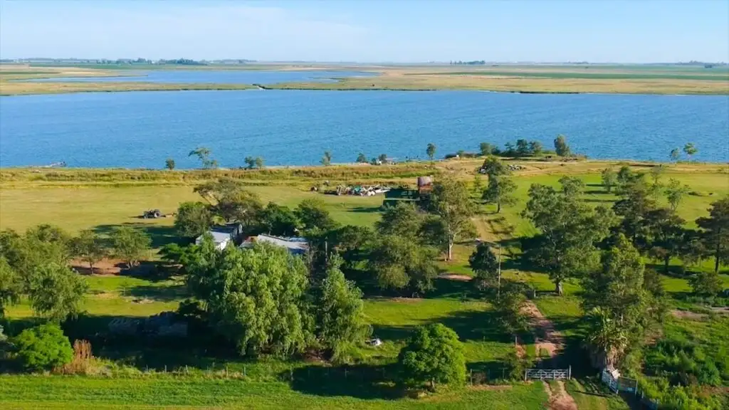 El Hinojo, una de las lagunas importantes del extremo sur.