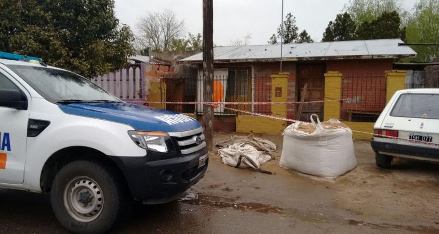 Robo en 4 robles: Elementos secuestrados en allanamiento comprometen al joven herido