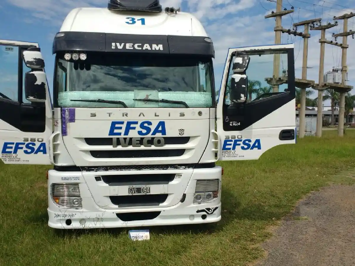 Caminera secuestró camión durante un control en la ruta 19  