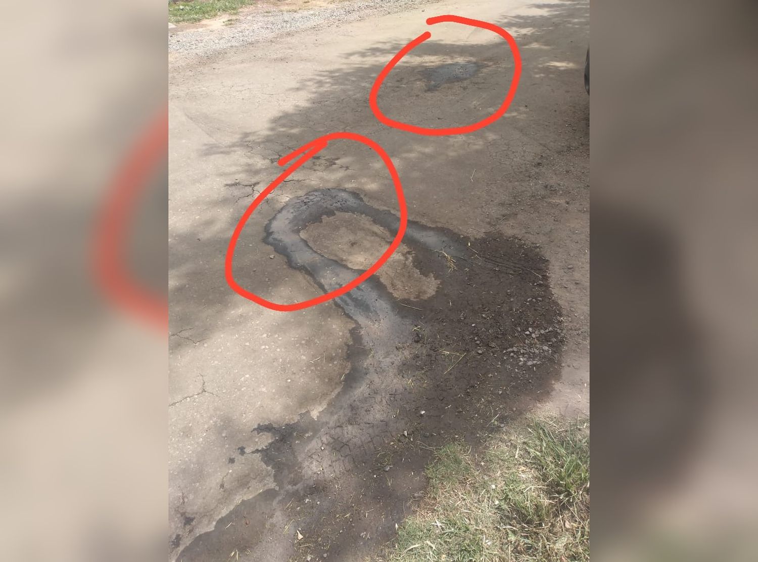 Perdida de agua en calle Socorro al 2000