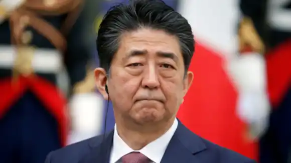 A TIROS asesinan al ex primer ministro japonés Shinzo Abe en un acto electoral
