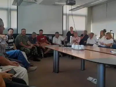 La reunión congregó a las autoridades de la seguridad local y provincial.