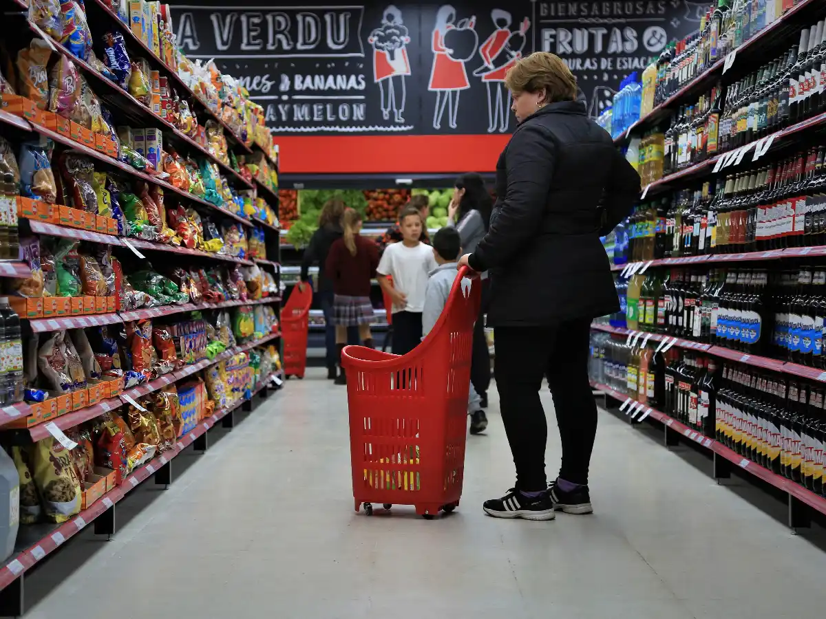 Los precios de la canasta de alimentos subieron casi 26% en el primer semestre