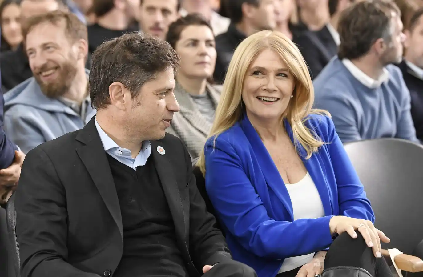 Kicillof y Magario en el Auditorio de la Universidad del Oeste.