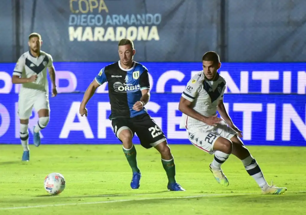 Banfield superó a Vélez y estará en la Sudamericana